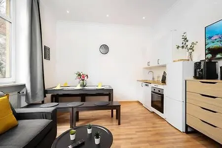 2Bedroom In Historic Villa Near Nymphenburg Palace Mnichov 0*,  Německo